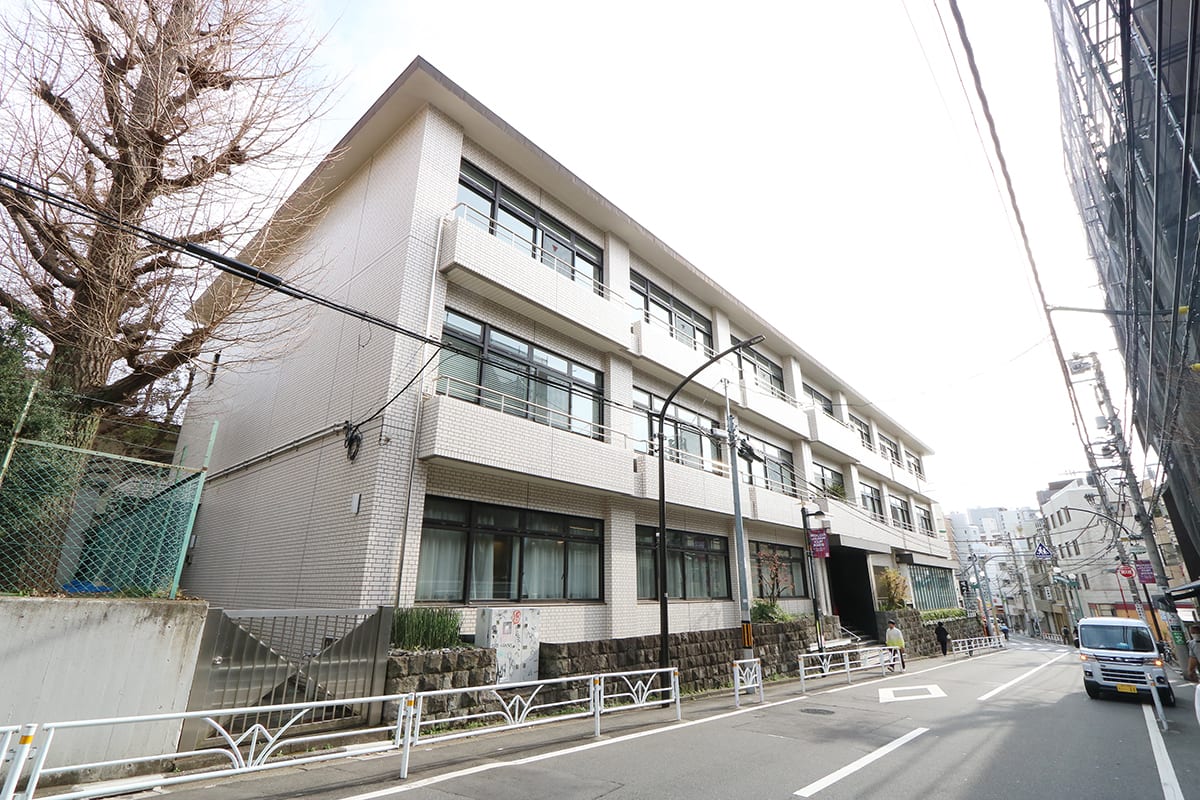 千駄ヶ谷オフィス|元学校1棟物件