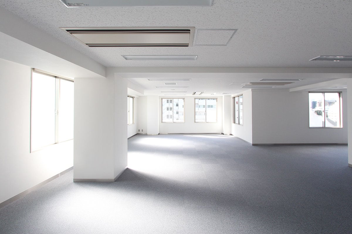 赤坂オフィス|全館リニューアルされた大型空間